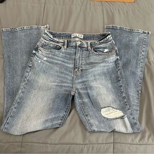 DAZE Women's Light Blue Flare Jeans